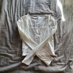 SQUARE NECK LONG SLEEVE FROM HOLLISTER